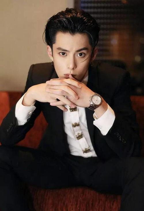 明星吃瓜王鹤棣视频播放