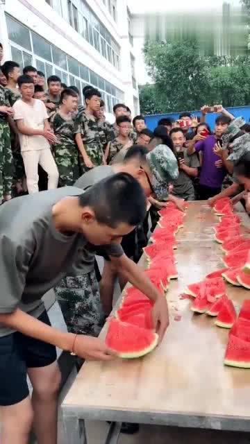 温岭吃瓜比赛事件视频,全民狂欢背后的饮食文化现象